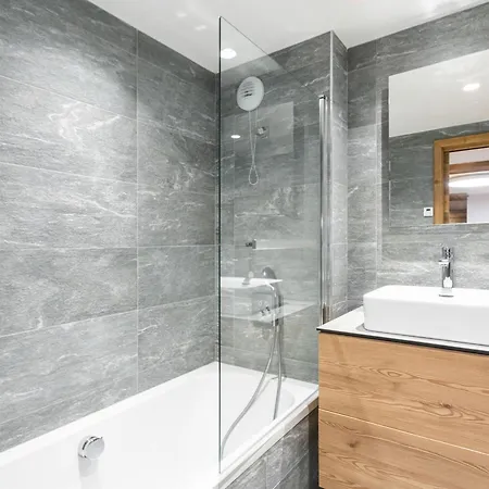De Standing A Village - 8 Pers, 87m², Parking, Casier A - Fr-1-618-29 Apartment Courchevel